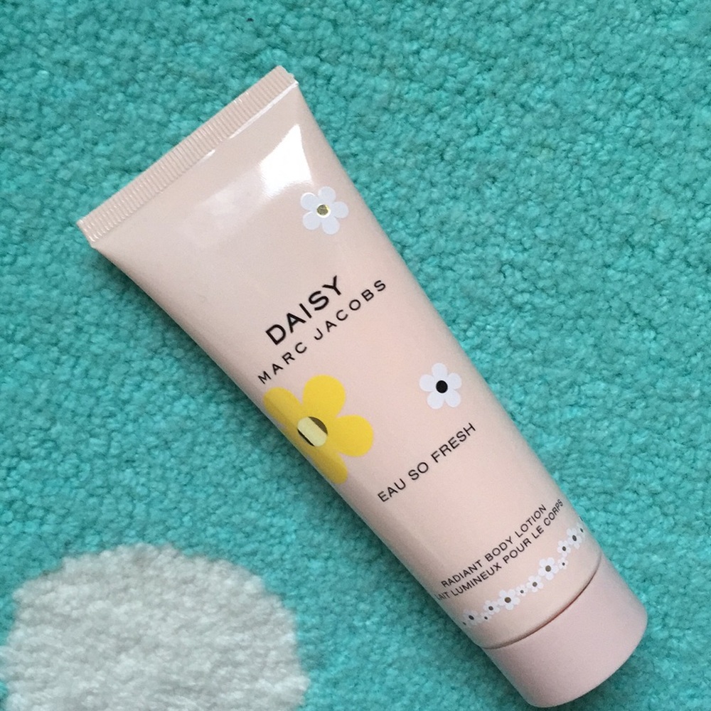 Daisy Marc Jacobs body lotion